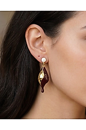 Soyut Figürlü Bordo Emaye İşlemeli Sallantılı Tasarım Küpe