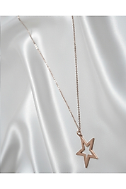 Modern Figür Detaylı Kolye