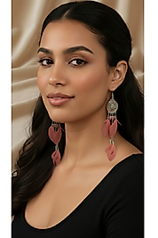 Etnik tarzı uzun tüylü küpe