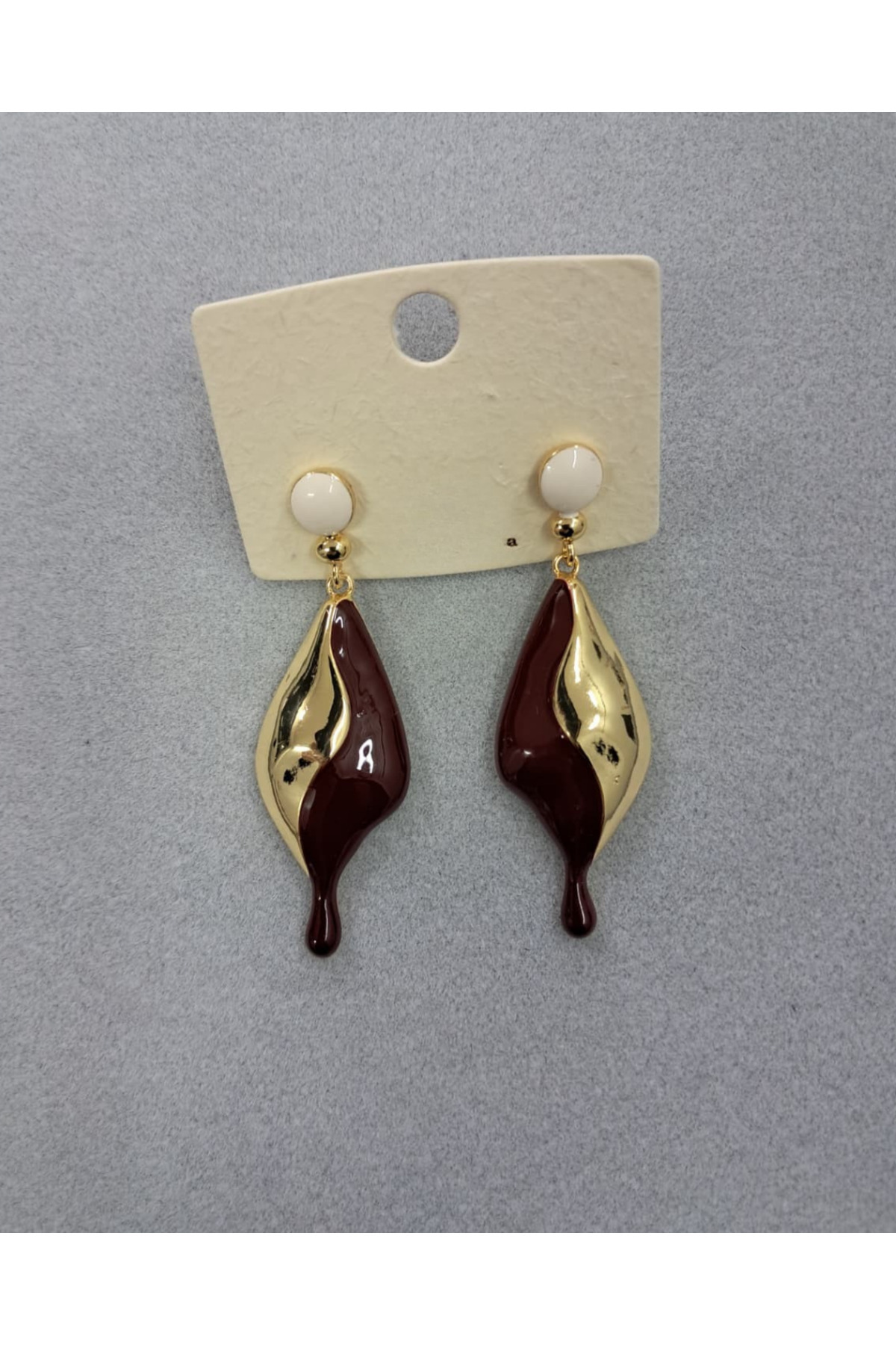 Soyut Figürlü Bordo Emaye İşlemeli Sallantılı Tasarım Küpe