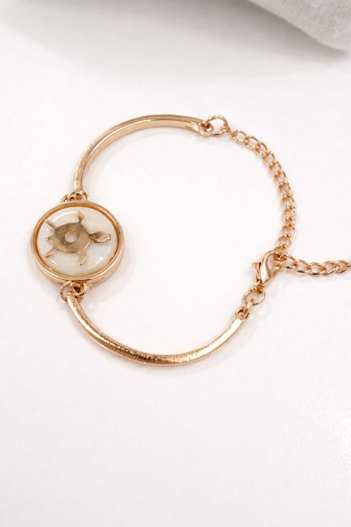 Deniz Kaplumbağası Figürlü Rose Gold Kadın Bileklik