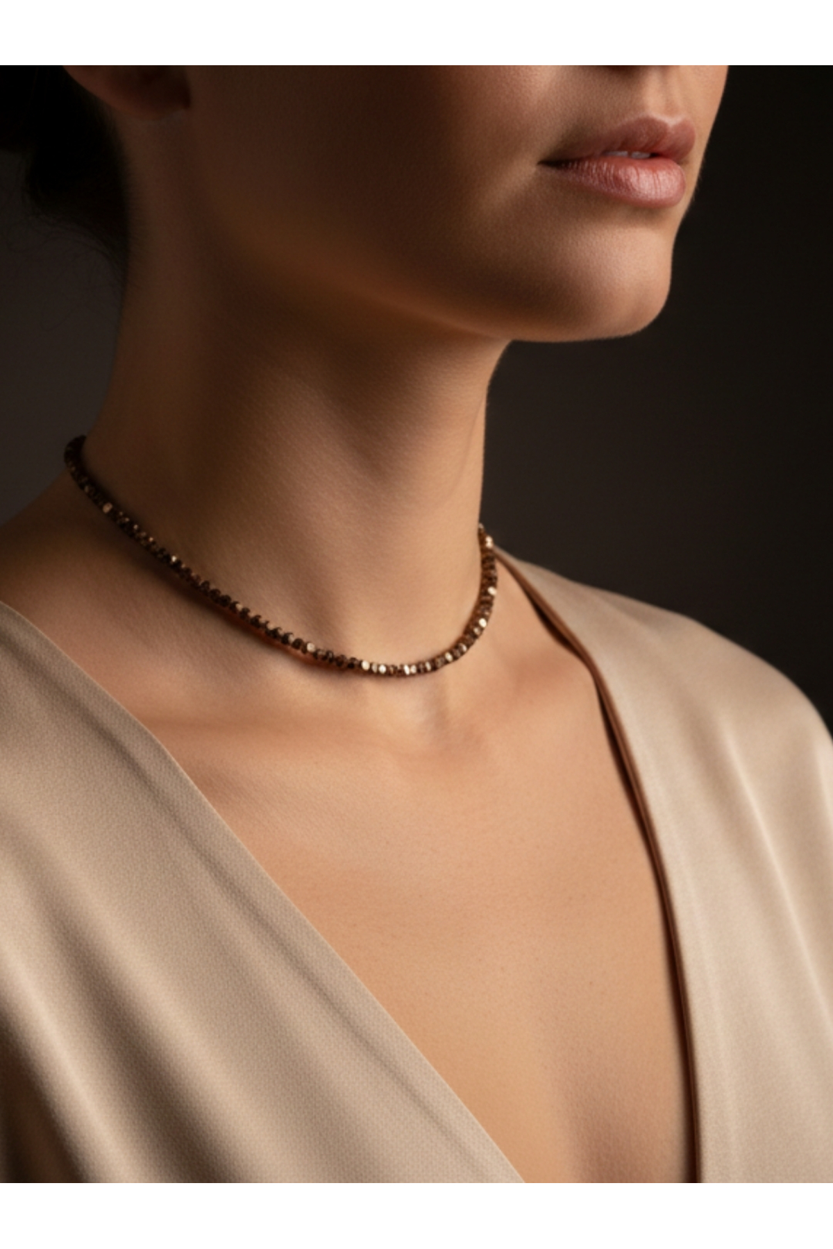 Hematit Doğal Taş Minimal Boncuk Kolye – El Yapımı Kadın Kolyesi