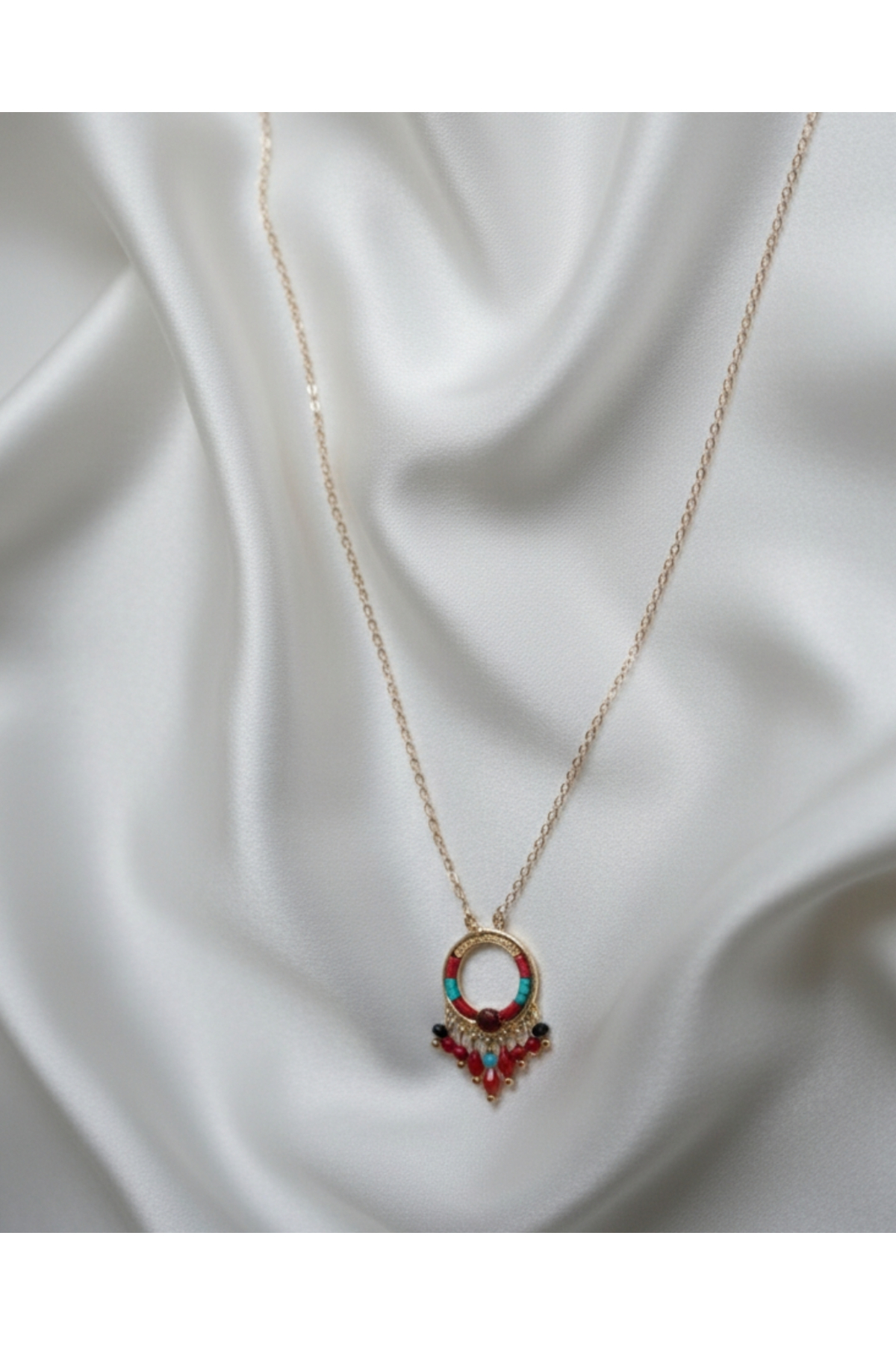 Gold renkli yelpaze kolye