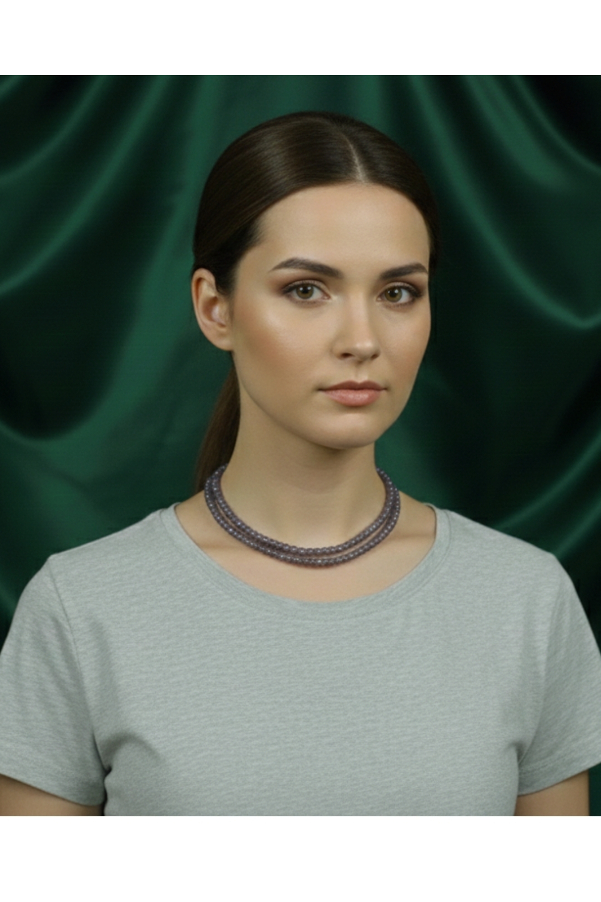 El yapımı boncuklu kolye