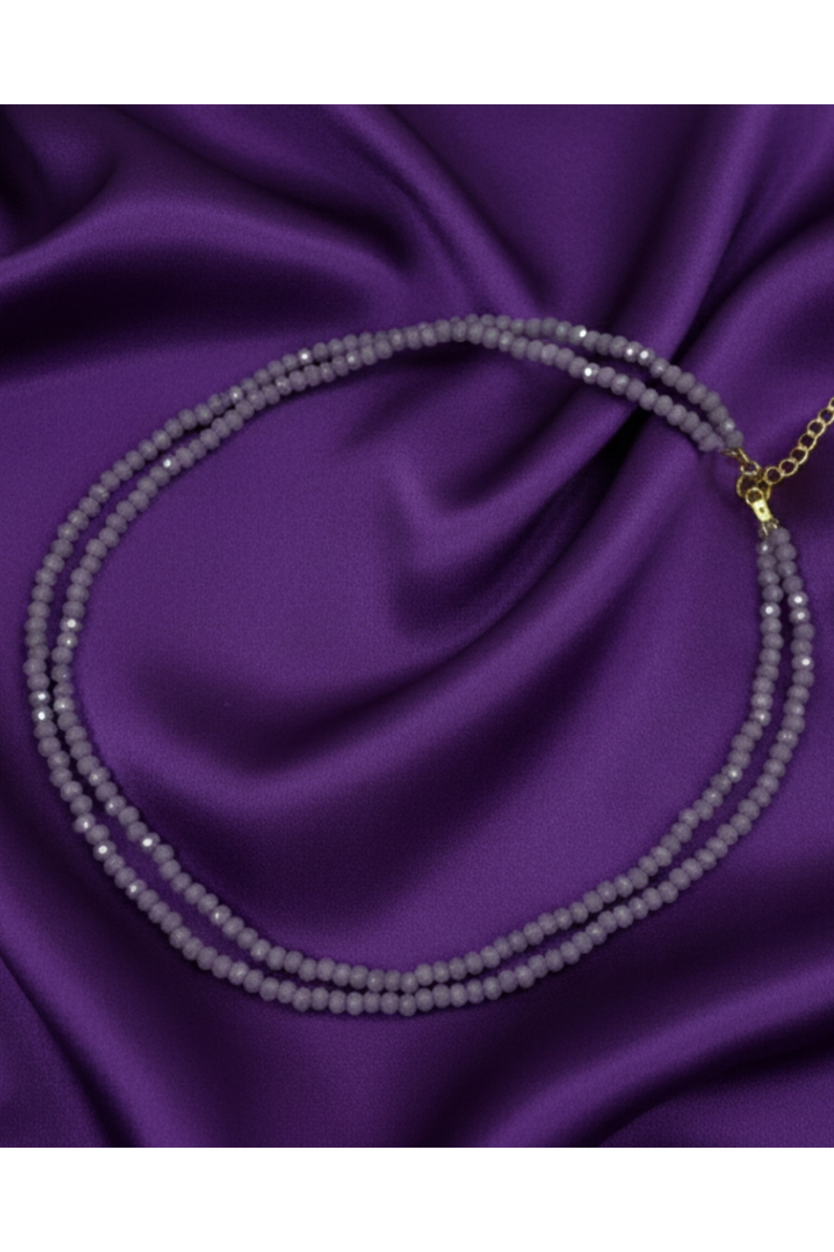 El yapımı boncuklu kolye